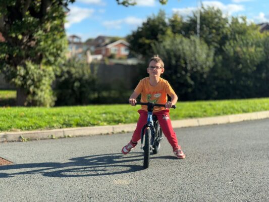 INTRALON Balance Bike testing and riding review feedback boy and girl gallery05e9f4f8 336f 4223 8881 f76ae27c4aae INTRALON