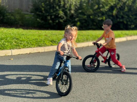 INTRALON Balance Bike testing and riding review feedback boy and girl gallery2960b1fb b8fb 4ec4 a189 208b27962215 INTRALON