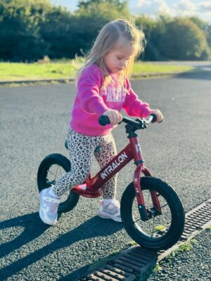 INTRALON Balance Bike testing and riding review feedback boy and girl galleryc0f5bd54 99f8 476b 9231 1a8304f8a2a3 INTRALON