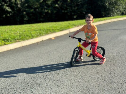 INTRALON Balance Bike testing and riding review feedback boy and girl gallerydf38b7e0 101c 4a1b 8a8f 9ba153ba19b4 INTRALON